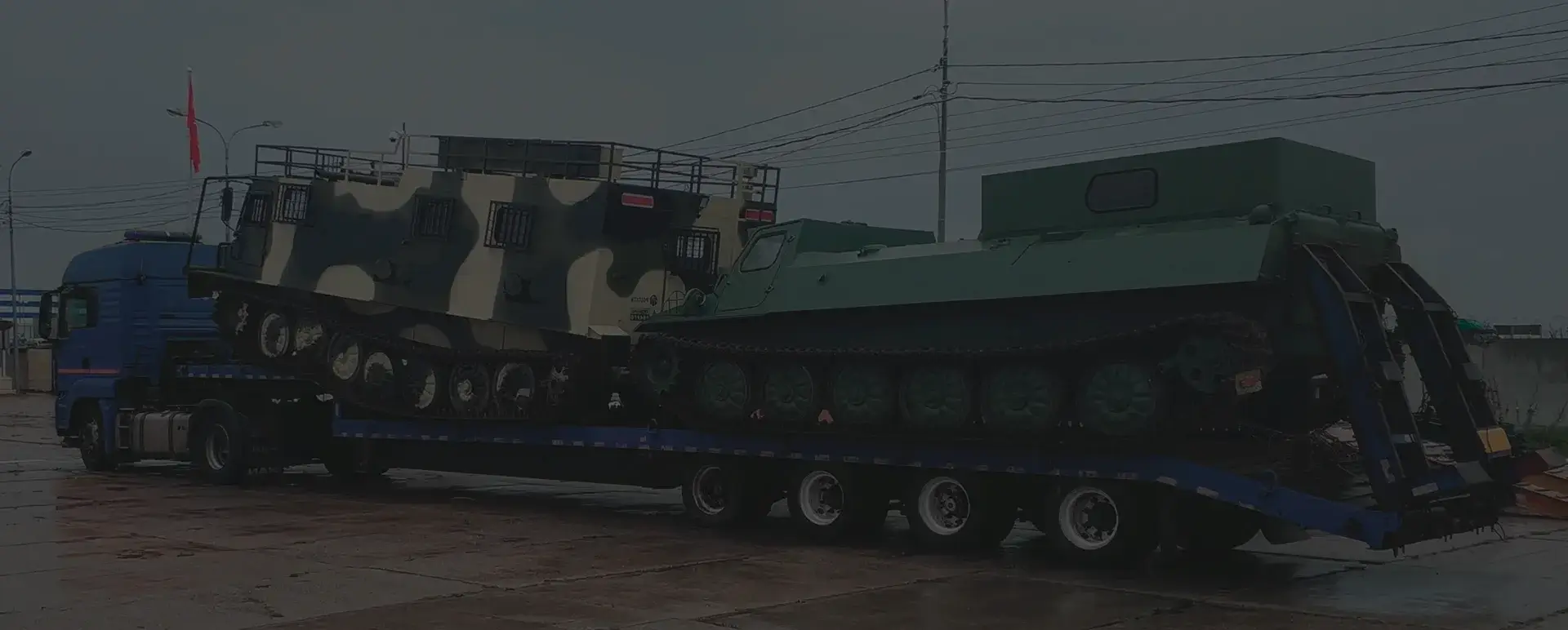 Транспортировка танков и ракет в городе Симферополь (Крымский  округ - Республика Крым) с соблюдением секретности.